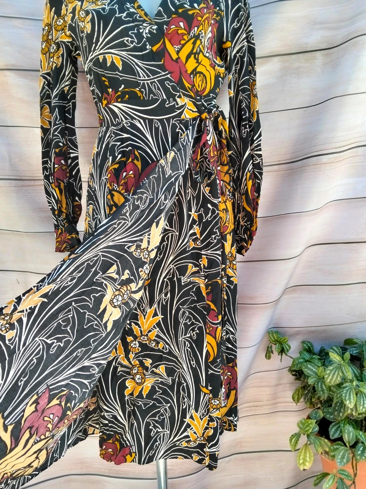 Vestido cruzado estampado floral – manga longa – costas abertas – Tamanho M 🏳 – photo 4